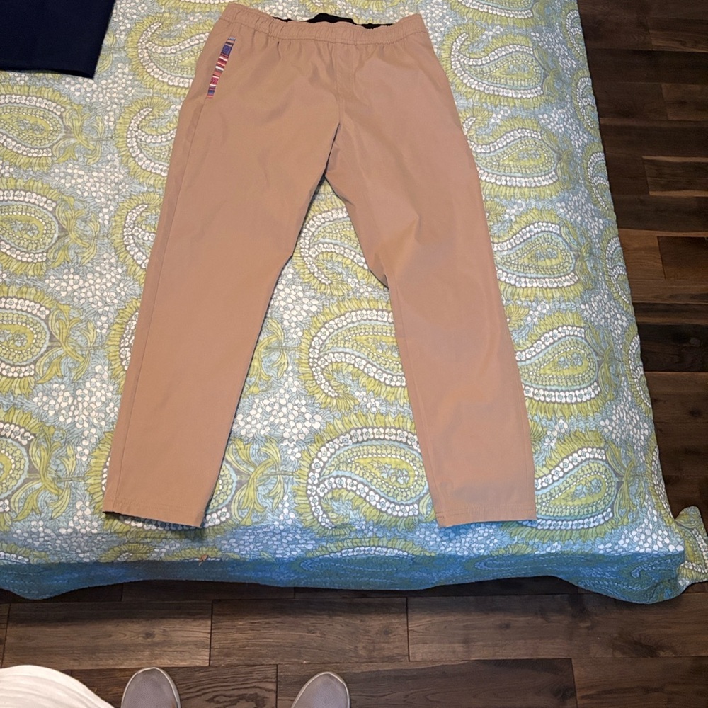 Classic Men's Khaki Chinos - Brand New Wowie